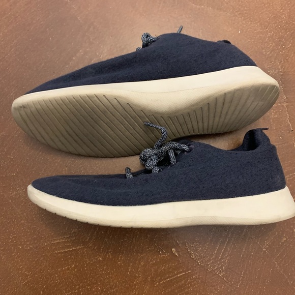 Allbirds Wool Runners - Picture 2 of 4